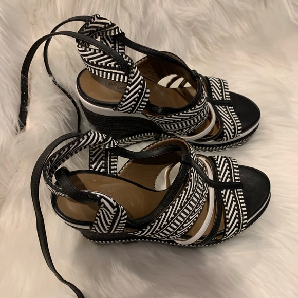 Authentic beautiful Hermes wedge sandals. Very unique and comfy! *pre-owned - Picture 6 of 9